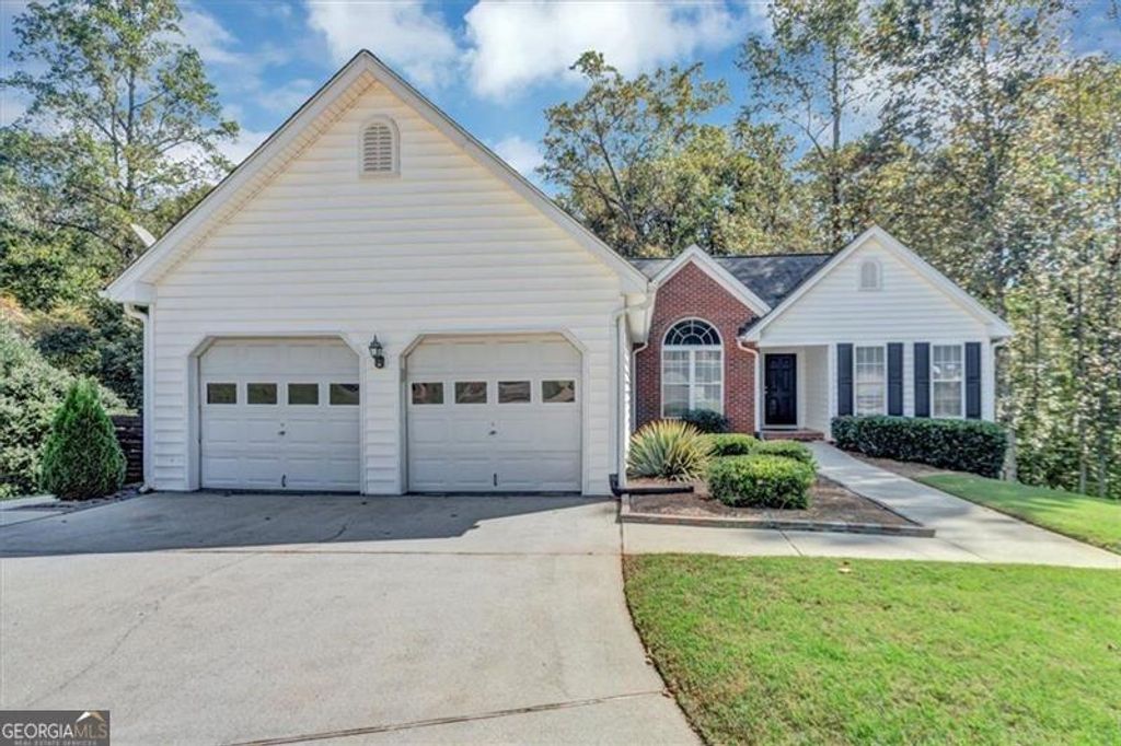 Photo of 882 MADISON VIEW Lane, Lawrenceville, GA 30045 (MLS # 10633211)