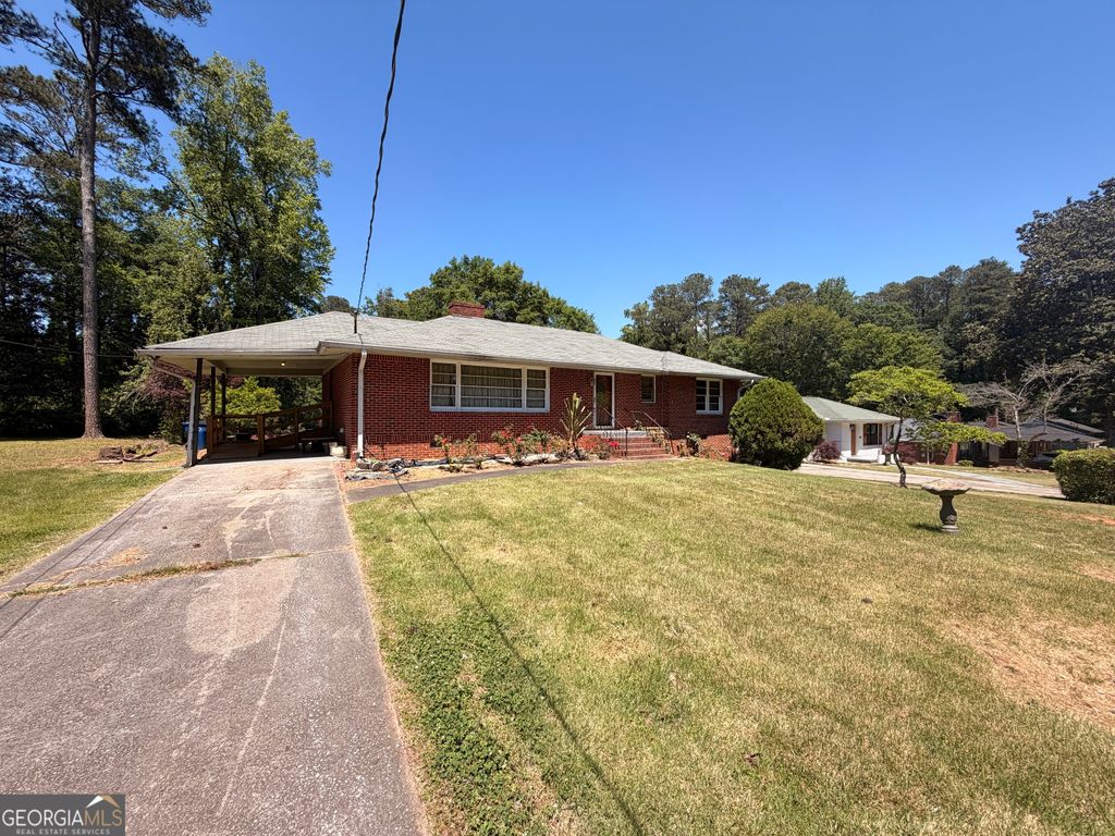 Photo of 3209 W Manor Circle SW, Atlanta, GA 30311 (MLS # 10756269)