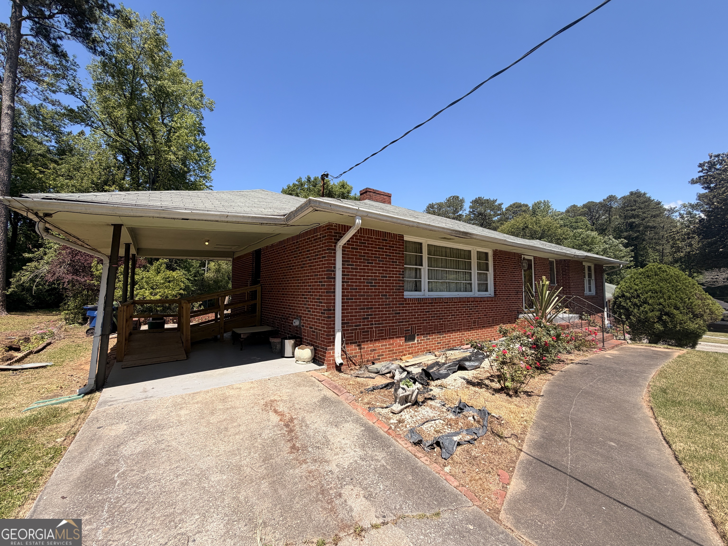 3209 W Manor CIR SW