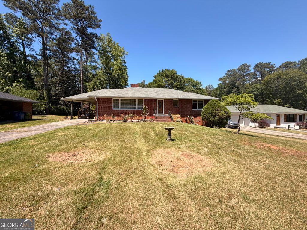 Photo of 3209 W Manor Circle SW, Atlanta, GA 30311 (MLS # 10756269)
