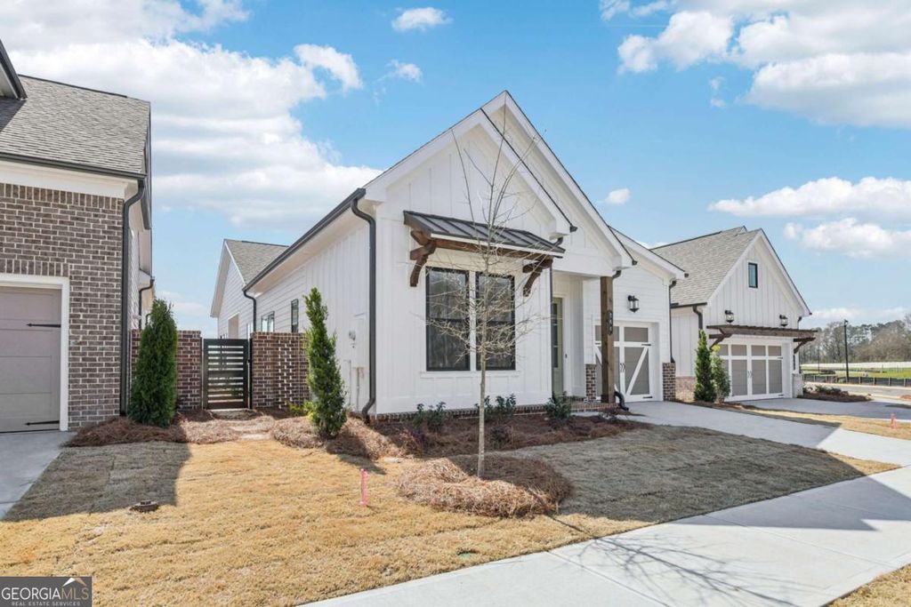 Photo of 175 Herring Drive, Hoschton, GA 30548 (MLS # 10718842)