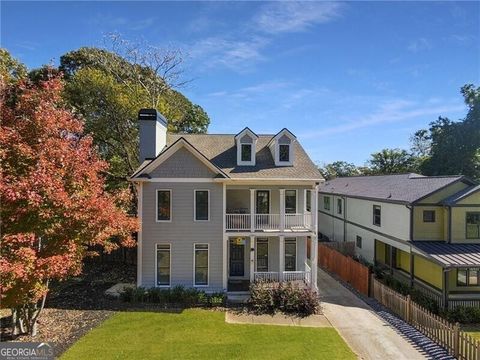 Photo of 972 Dunning Street SE, Atlanta, GA 30315 (MLS # 10639207)
