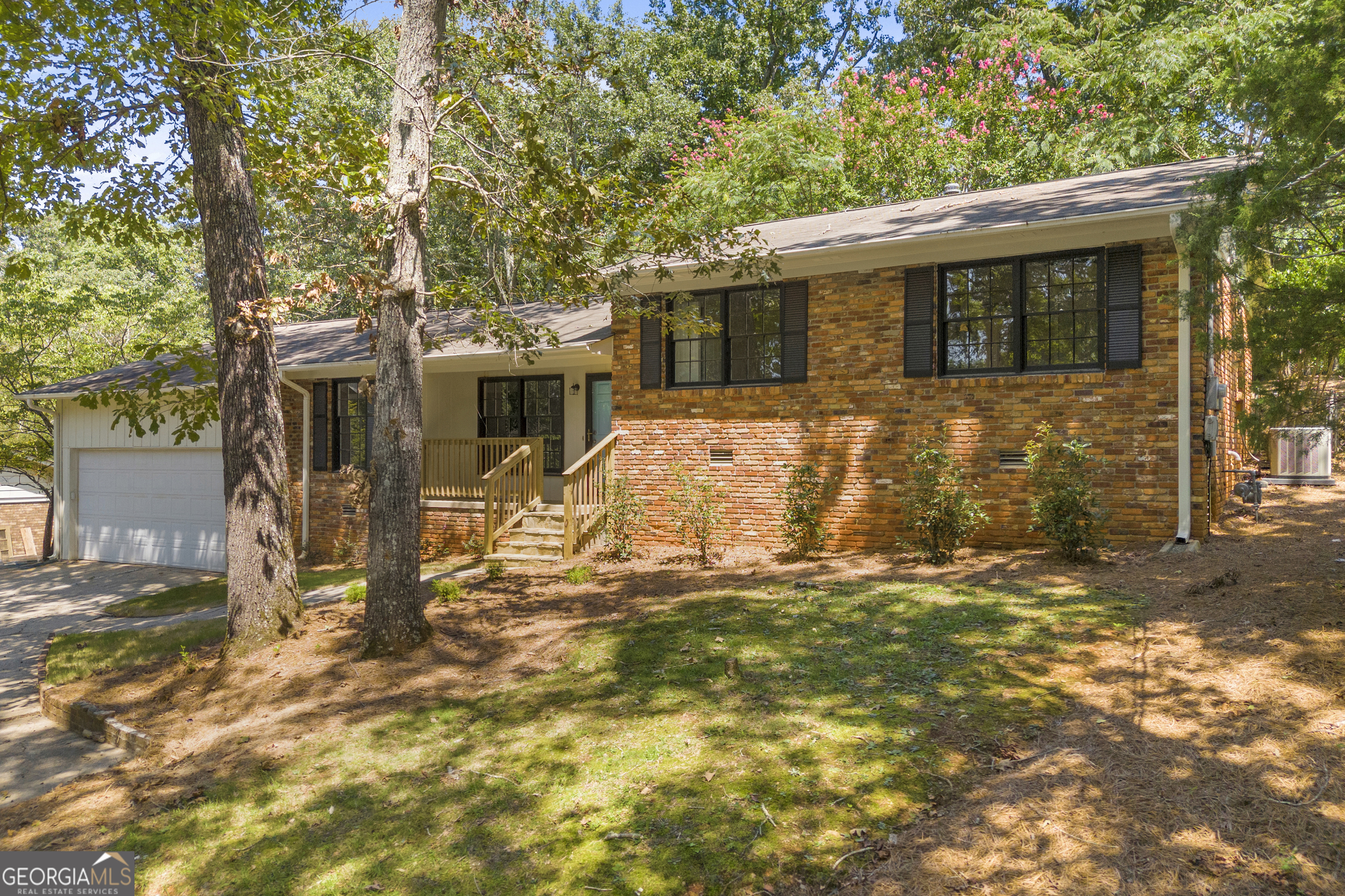 335 Caldwell CIR