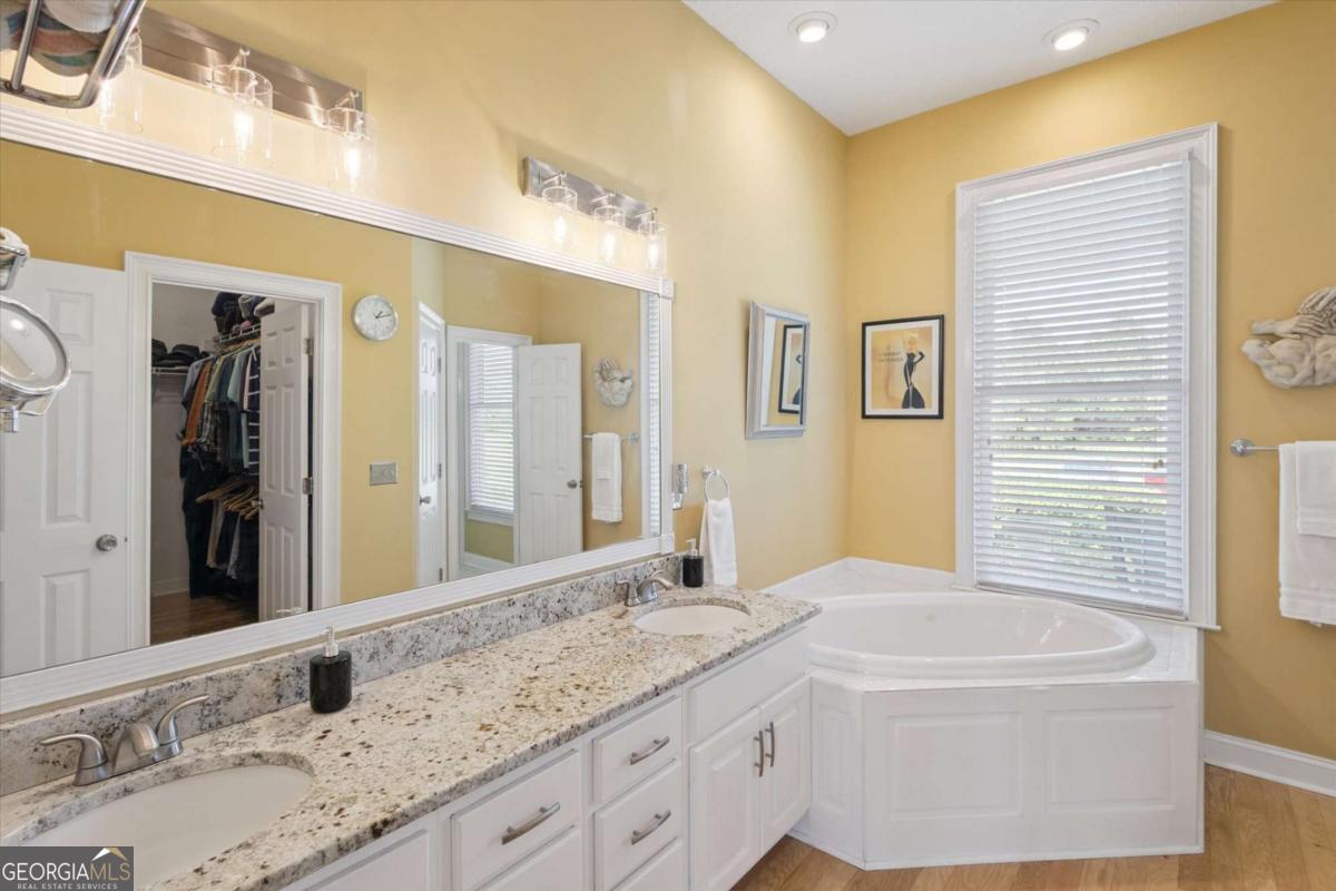 Register, Georgia 30452, United States, 4 Bedrooms Bedrooms, ,5 BathroomsBathrooms,Residential,Active,187076