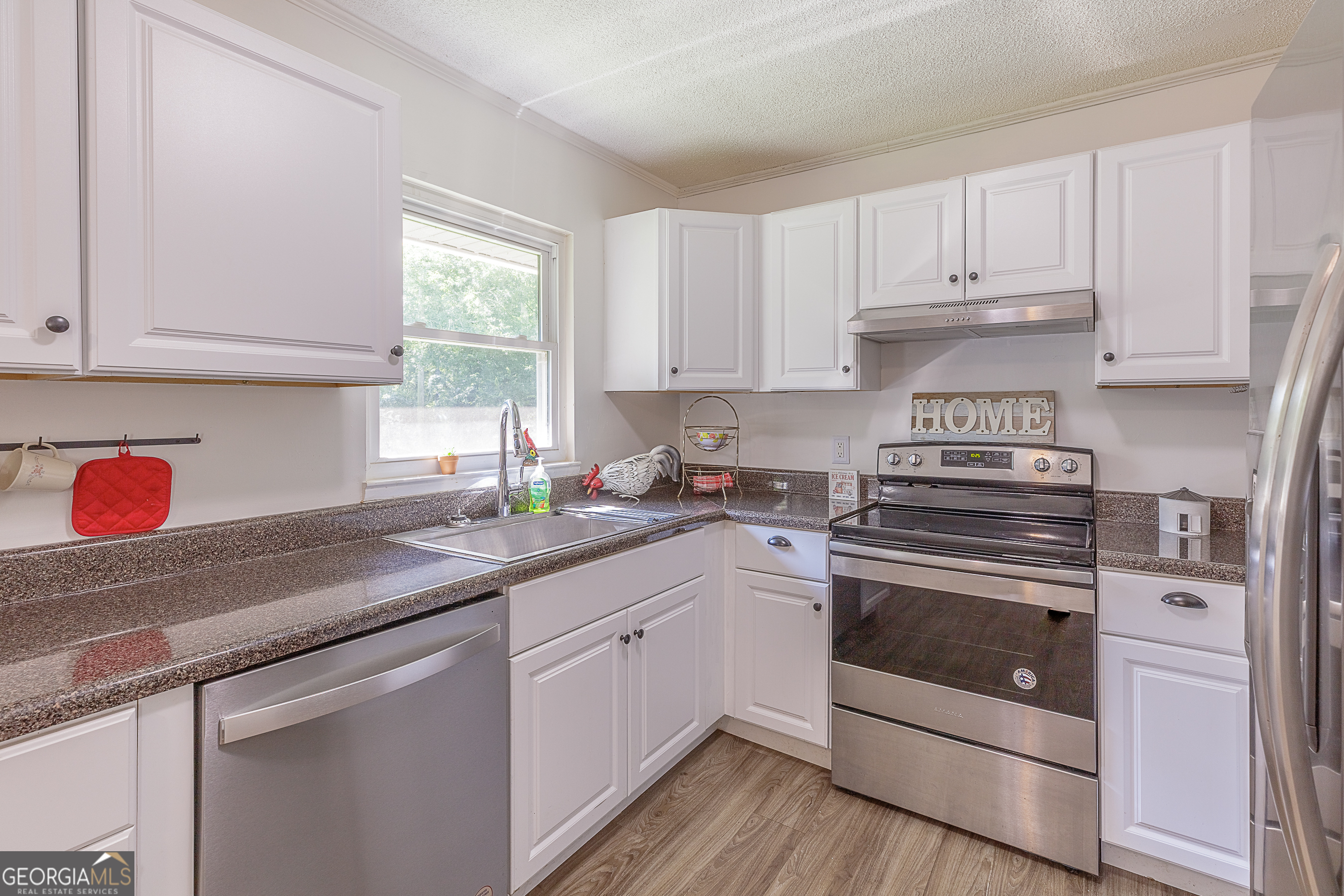 393 Wisteria RD