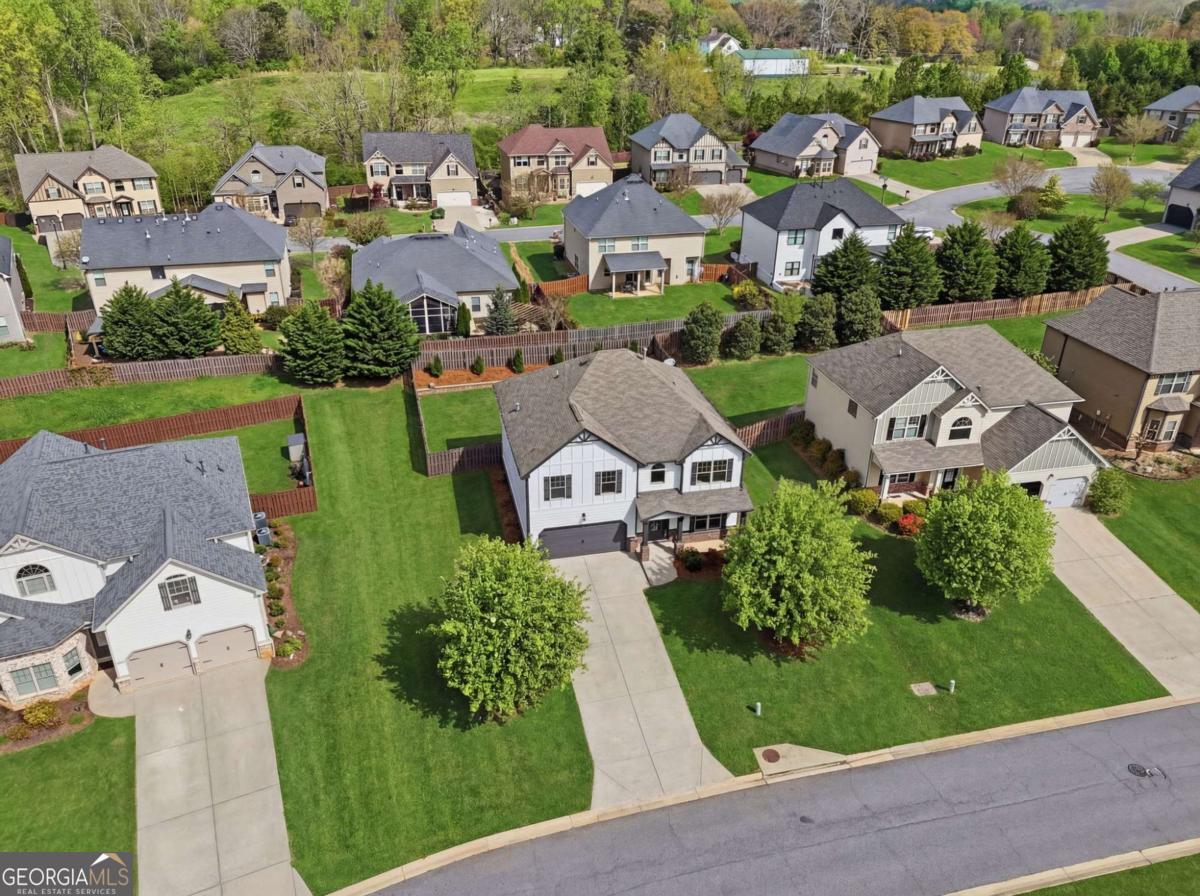 5930 Country Lake RD