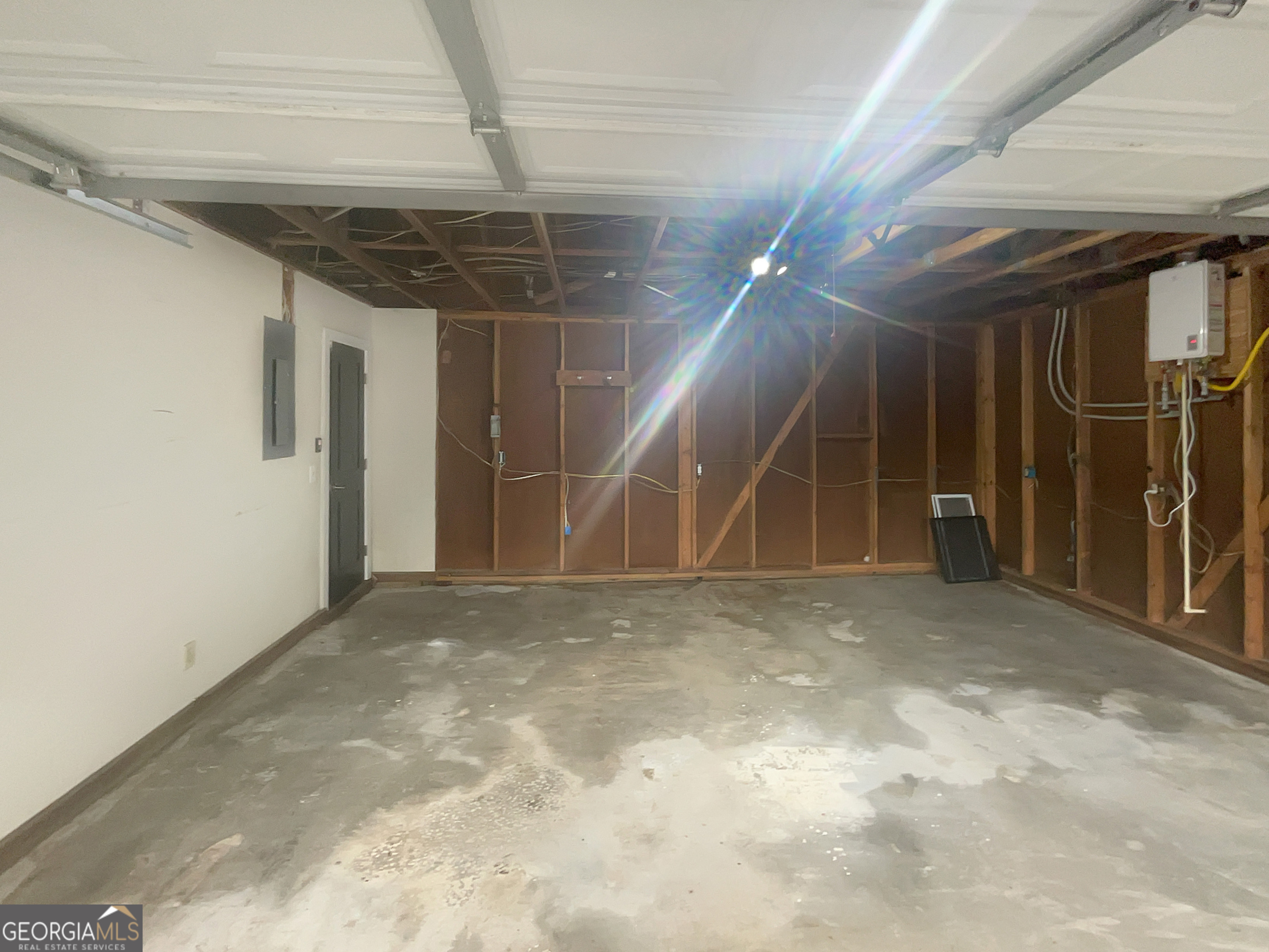 DANNYS CORNER - Residential