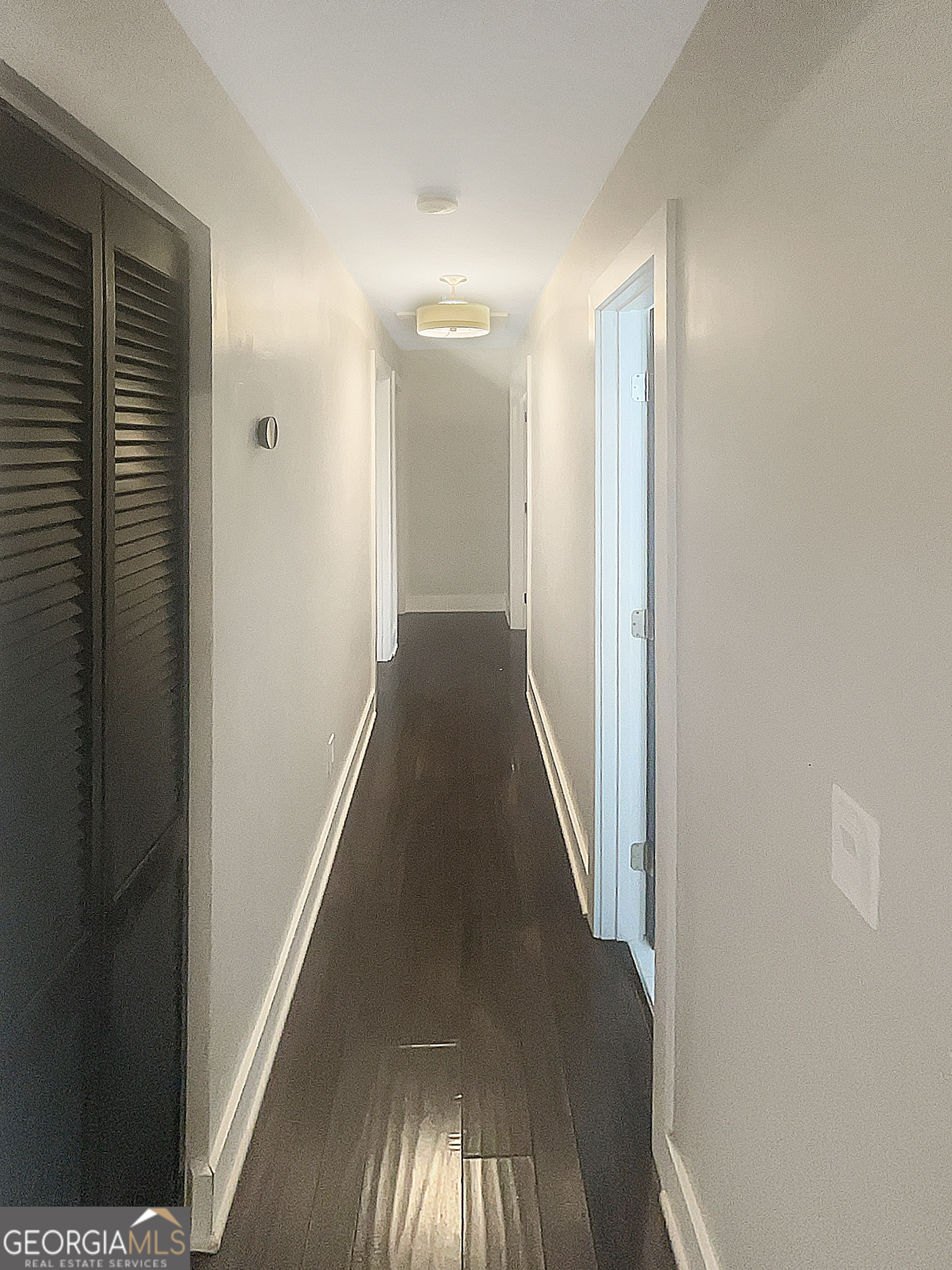 DANNYS CORNER - Residential