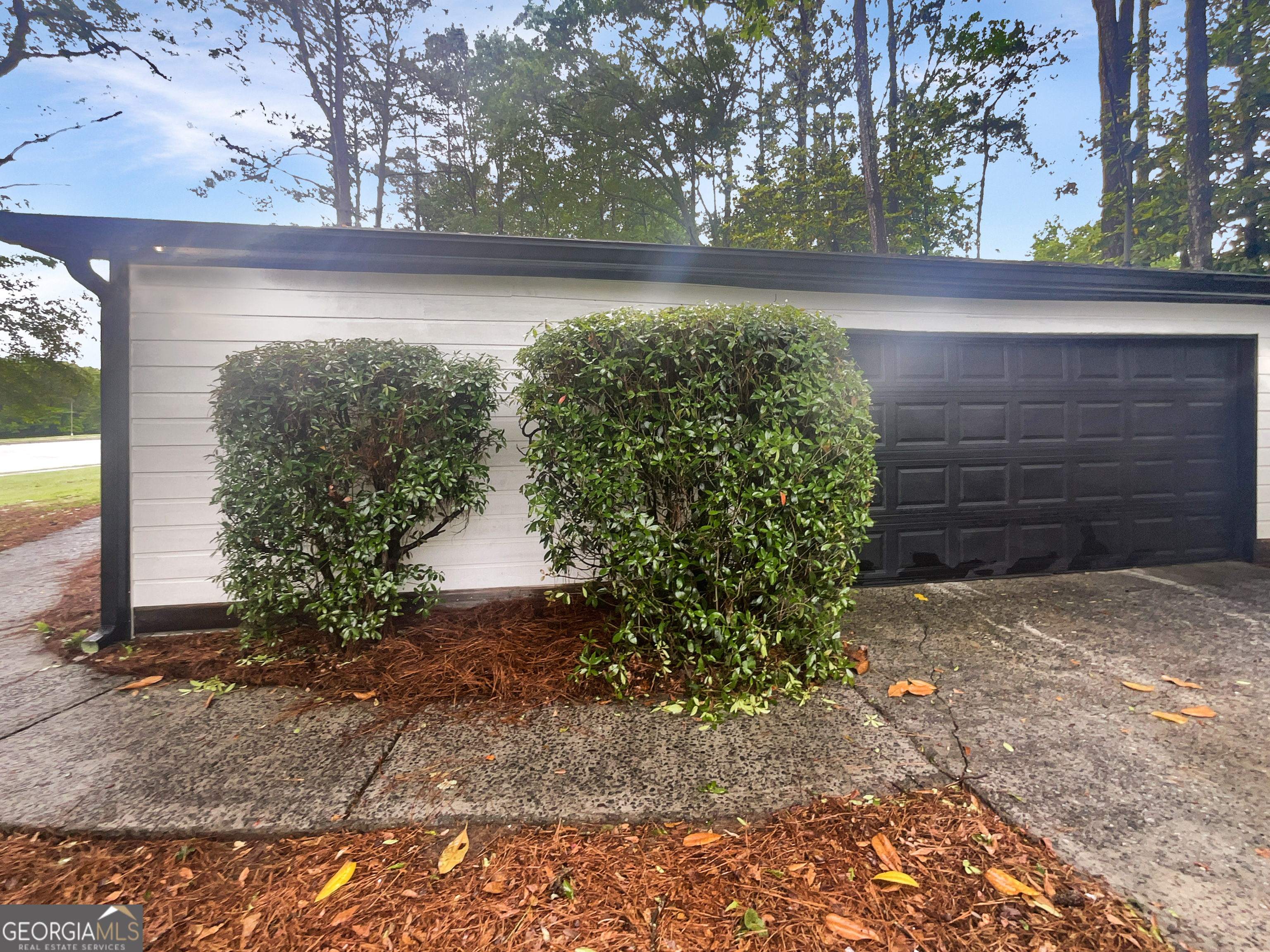 DANNYS CORNER - Residential