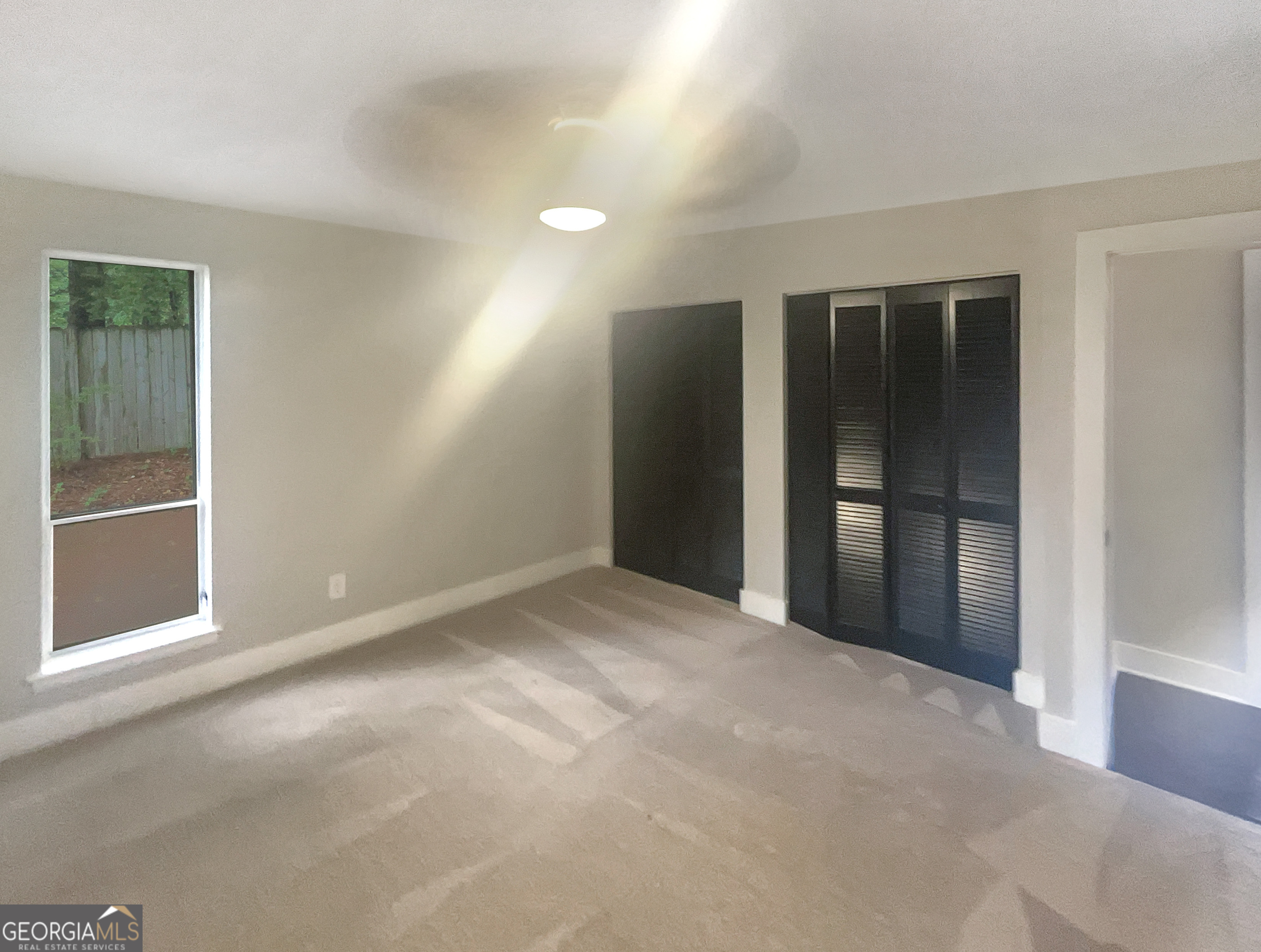 DANNYS CORNER - Residential