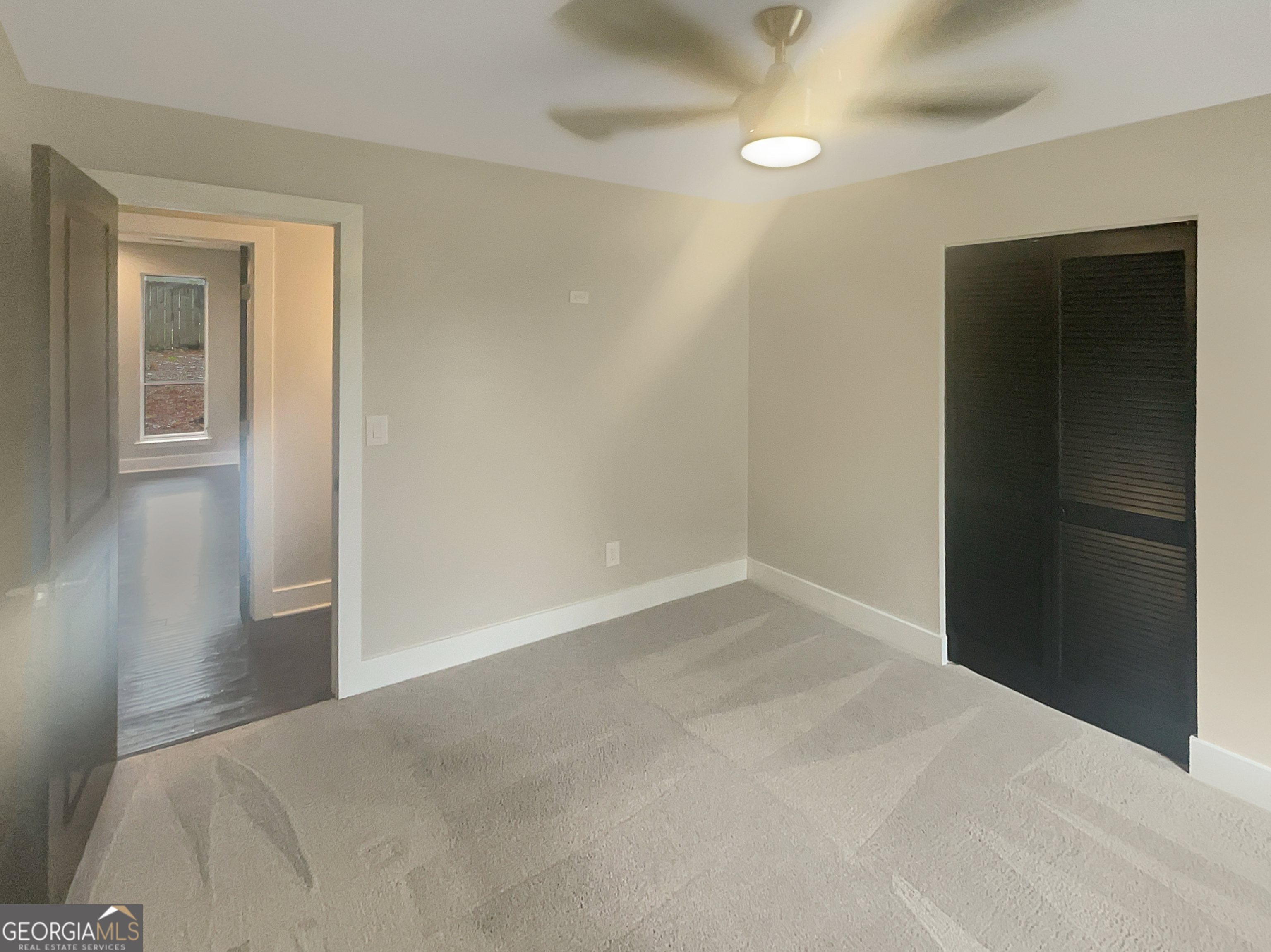 DANNYS CORNER - Residential