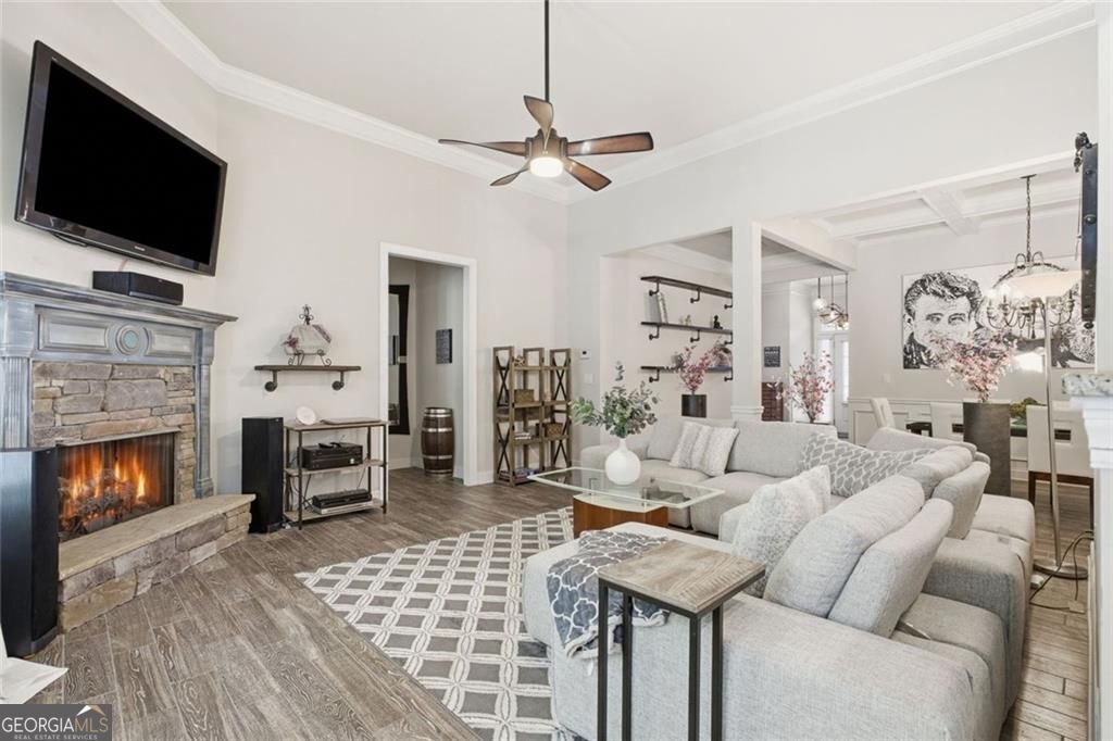 1975 Poplar Ridge PL