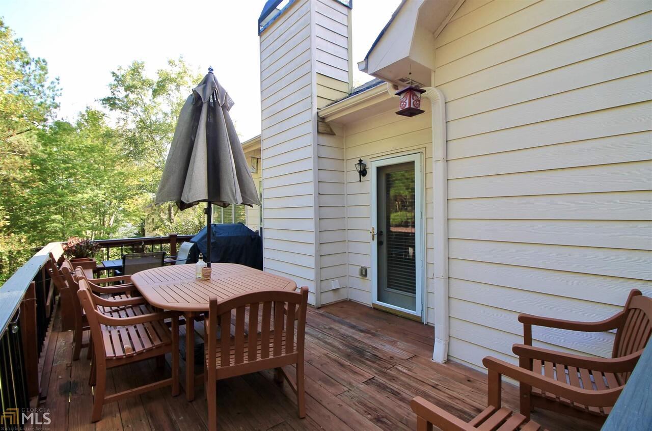 Crown River - Residential