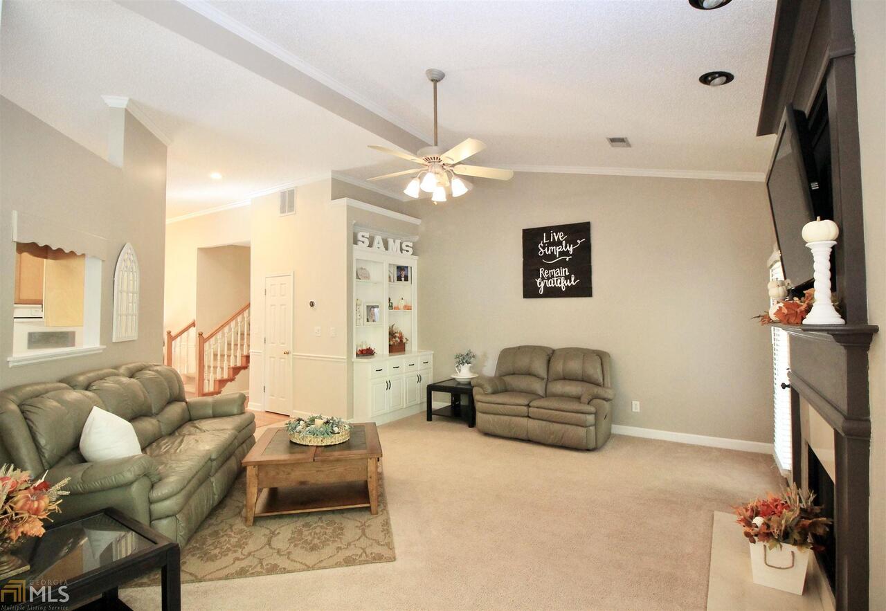 Crown River - Residential