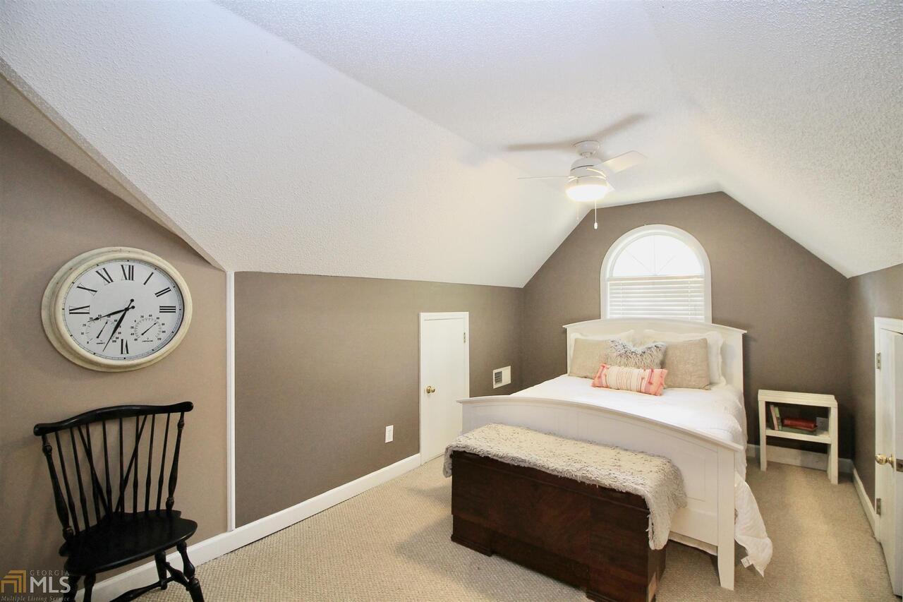 Crown River - Residential