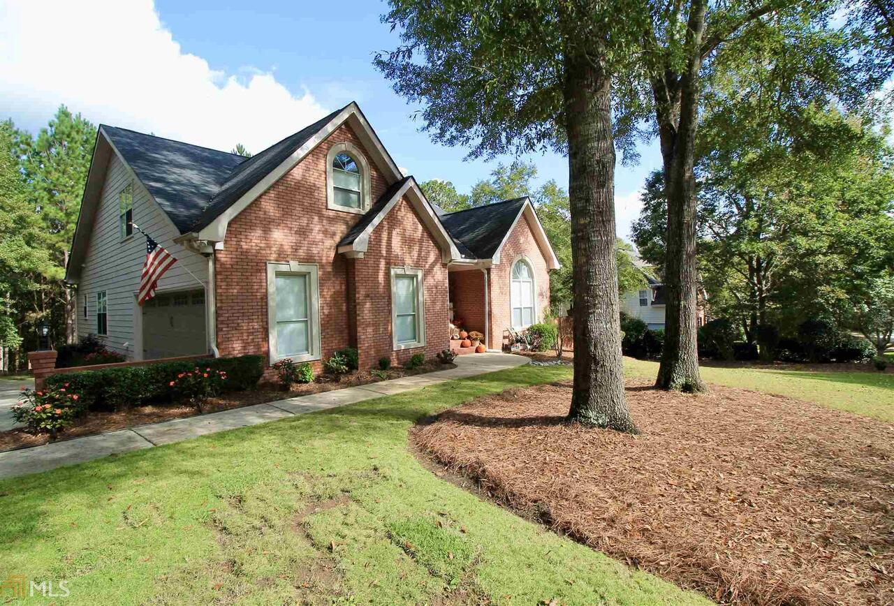 Crown River - Residential