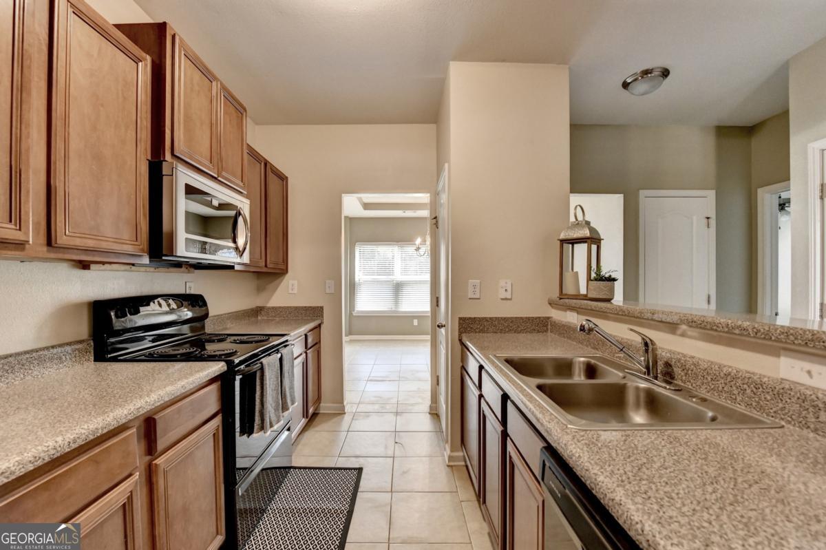 161 Oakmont DR