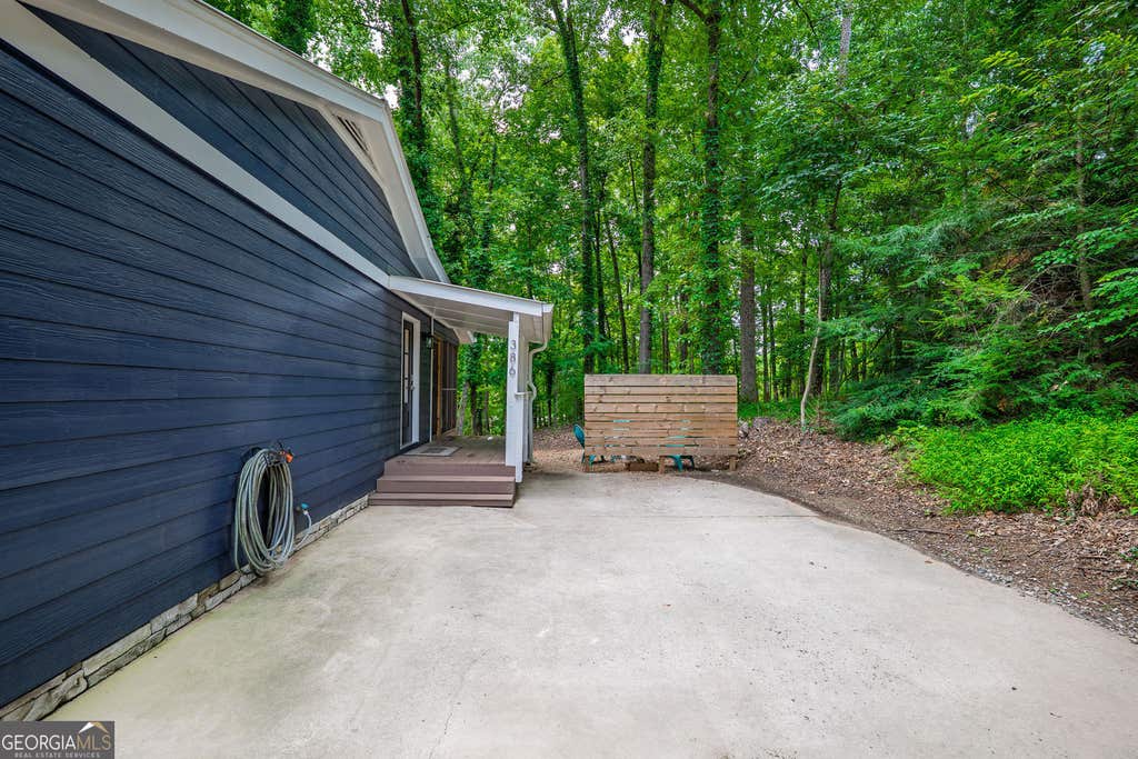 Photo of 386 Longview Drive, Dawsonville, GA 30534 (MLS # 10820892)