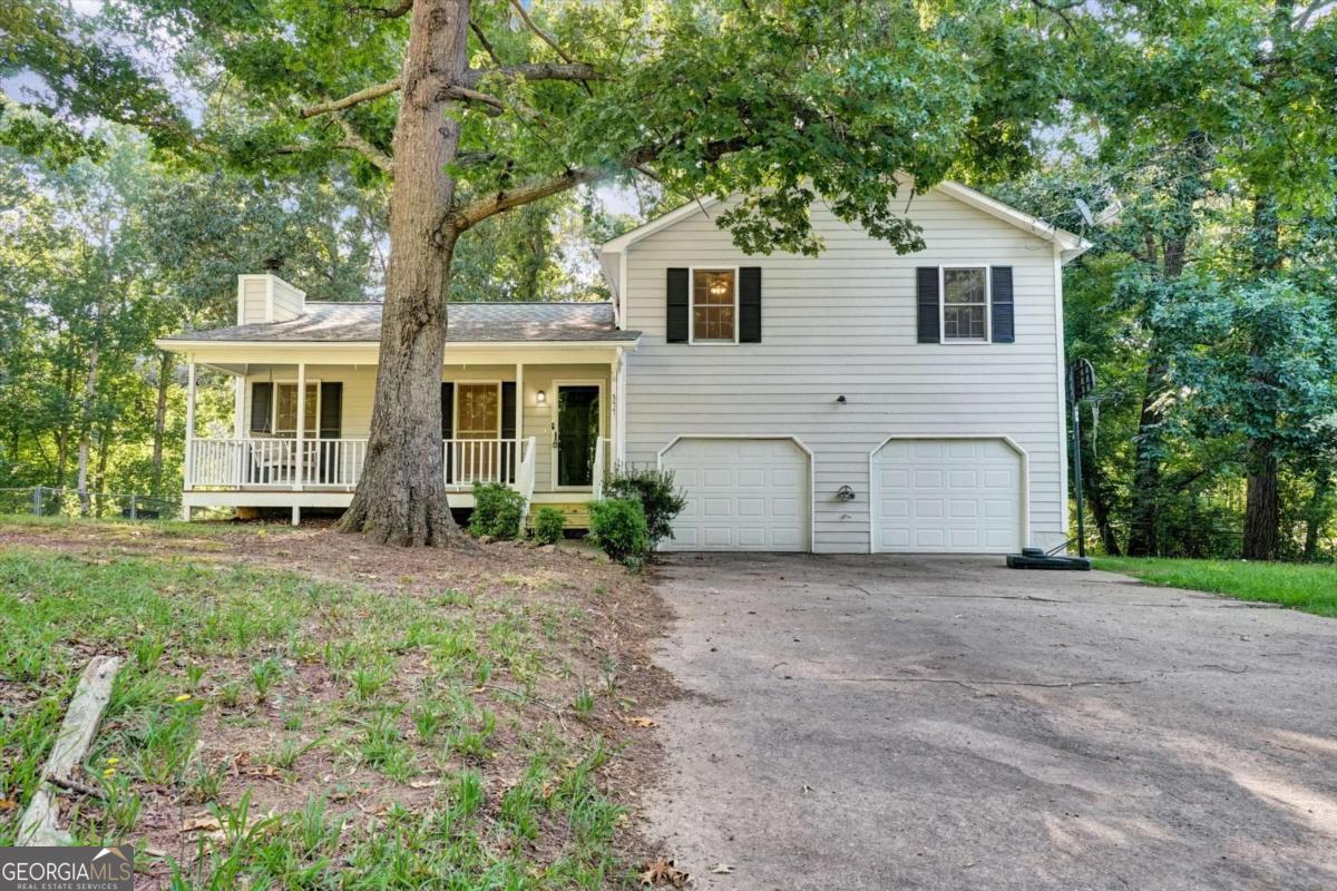 Modern Comfort Meets Small-Town Charm at 377 Jamie Drive, Hiram, GA! Looking for a clean, spacious, and move-in ready rental in a quiet neighborhood-but still close to everything? Welcome to 377 Jamie Drive, where comfort, convenience, and value come together in one beautiful home! This well-maintained property offers a bright, open layout with plenty of room to spread out and make yourself at home. The living area flows seamlessly into the kitchen and dining space-perfect for relaxed living or casual entertaining. You'll love the modern finishes, updated appliances, and the abundance of natural light that fills every room. Enjoy multiple spacious bedrooms, ideal for families, roommates, or a dedicated home office setup. The home also features a private backyard-perfect for weekend lounging or letting pets play-plus a driveway and garage for easy parking and storage. Located just minutes from shopping, dining, schools, and parks, with quick access to major roads, 377 Jamie Drive gives you the peaceful setting you want with the city access you need. Clean & move-in ready Pet-friendly (with approval) Convenient location near everything Hiram has to offer Quick application process-get approved fast! Homes like this don't last long-schedule your tour and apply today to make 377 Jamie Drive your next address!