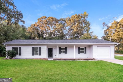 Photo of 430 Birch Lane SE, Conyers, GA 30094 (MLS # 10618196)