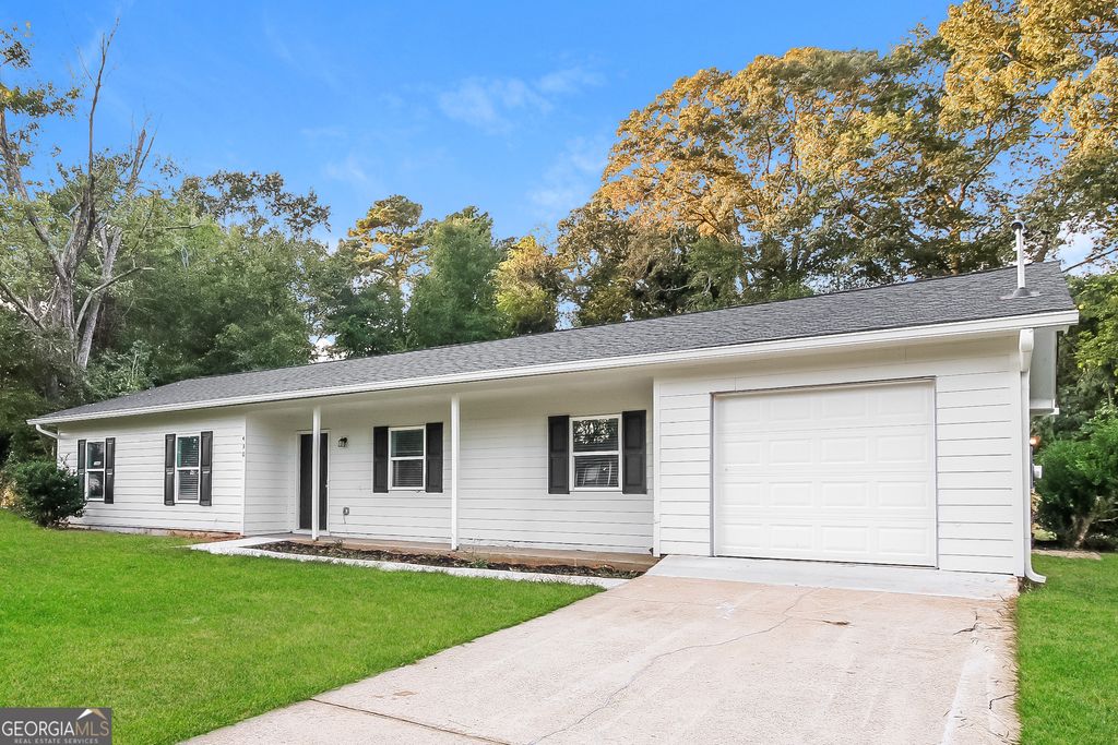 Photo of 430 Birch Lane SE, Conyers, GA 30094 (MLS # 10618196)