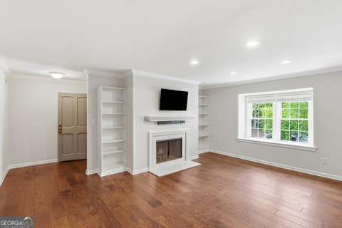 Photo of 53 Chaumont Square NW, Atlanta, GA 30327 (MLS # 10811107)