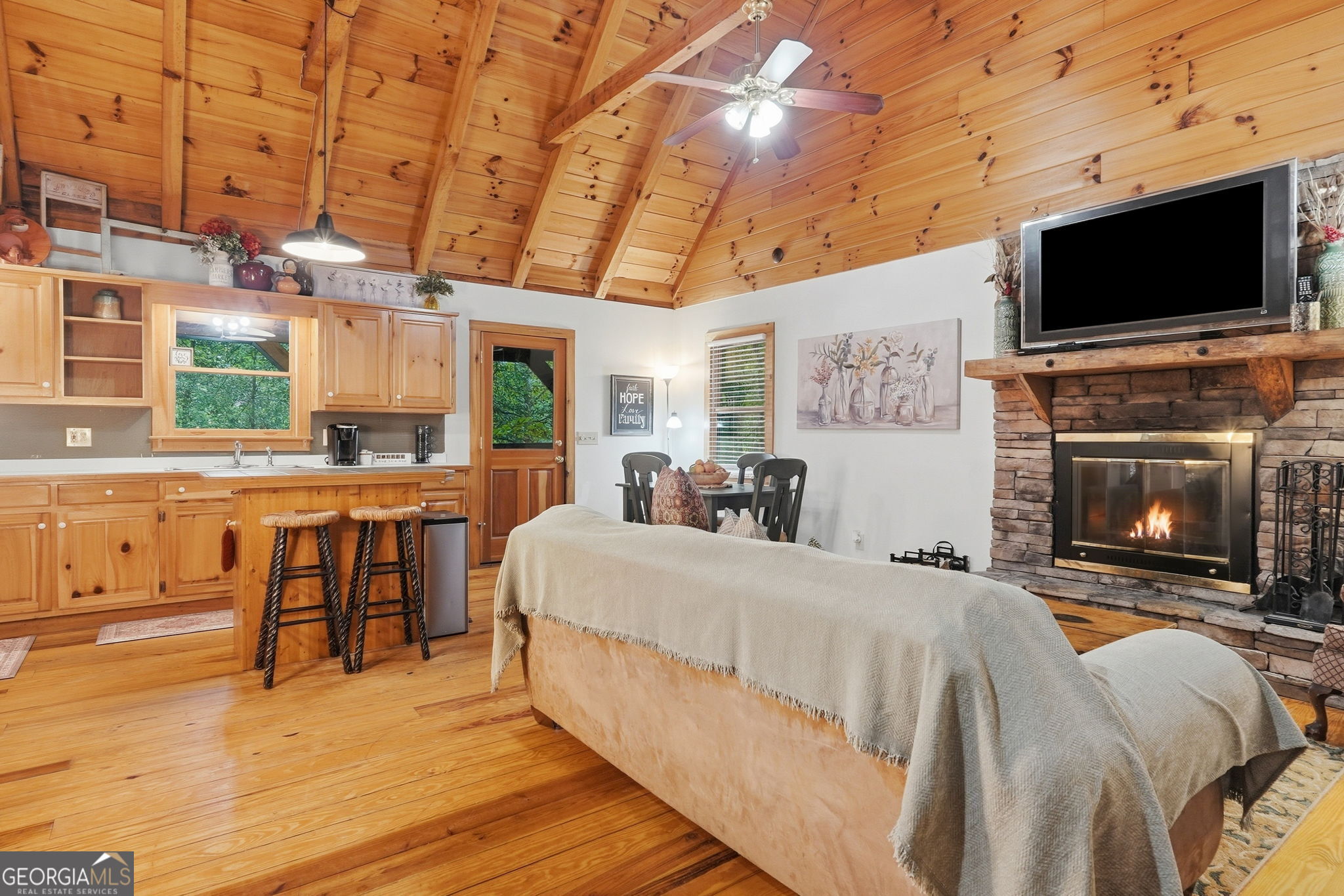 409 Tate Creek TRL