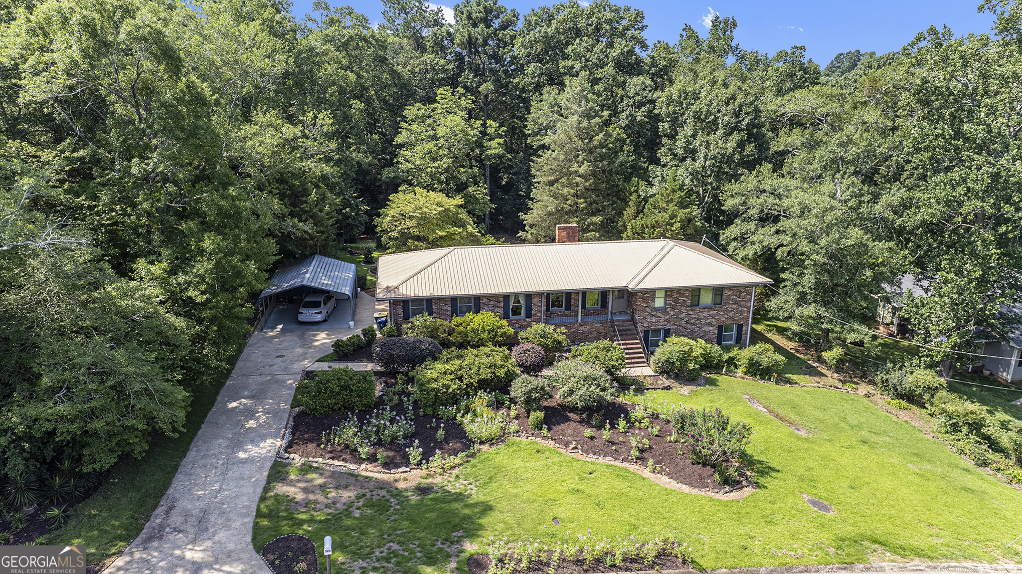 525 Pine Forest DR