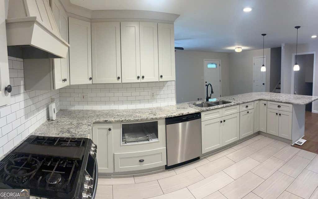 Photo of 1744 Oak Ridge Way, Lawrenceville, GA 30044 (MLS # 10811498)