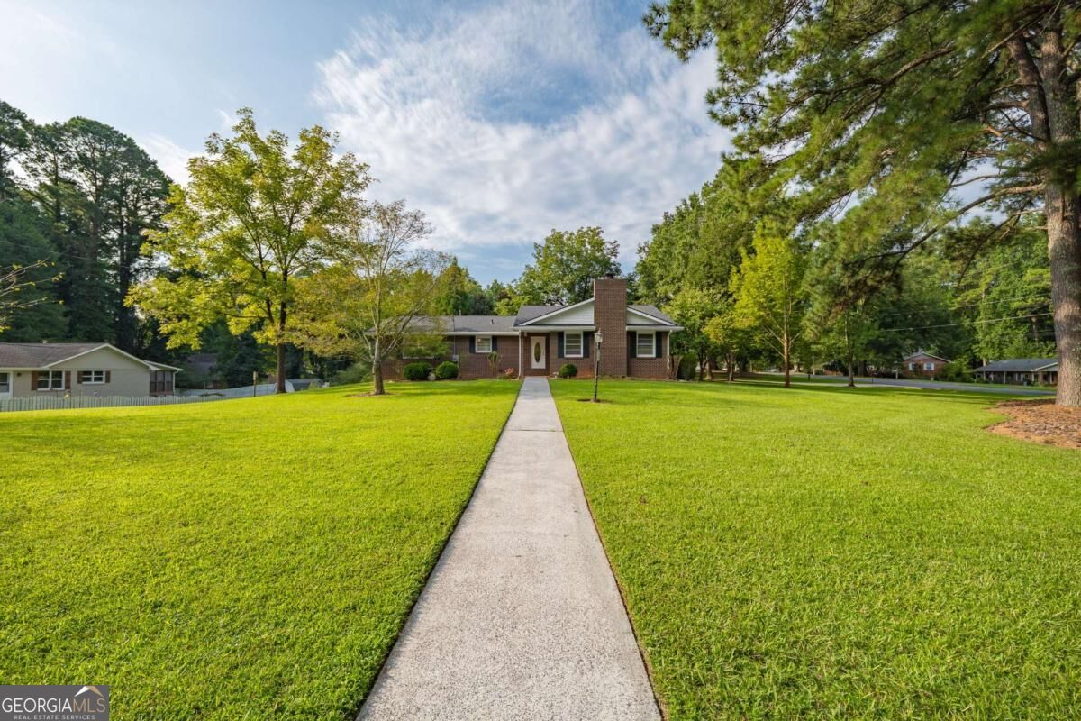 5117 Lakewood DR