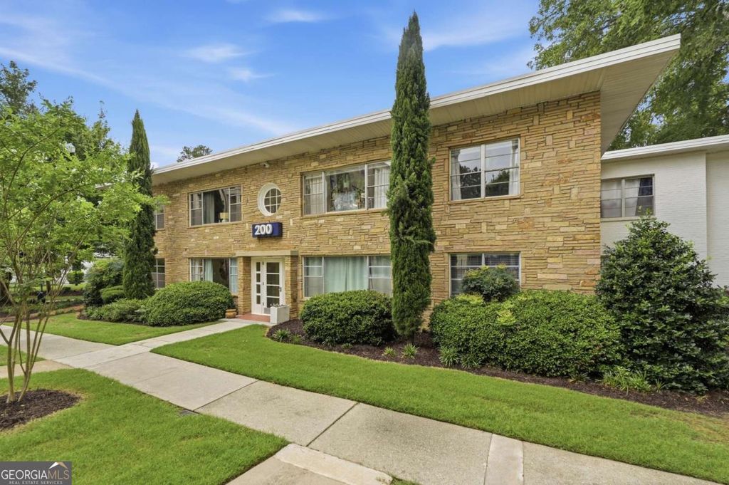 Photo of 2240 Cheshire Bridge Road NE #205, Atlanta, GA 30324 (MLS # 10788012)