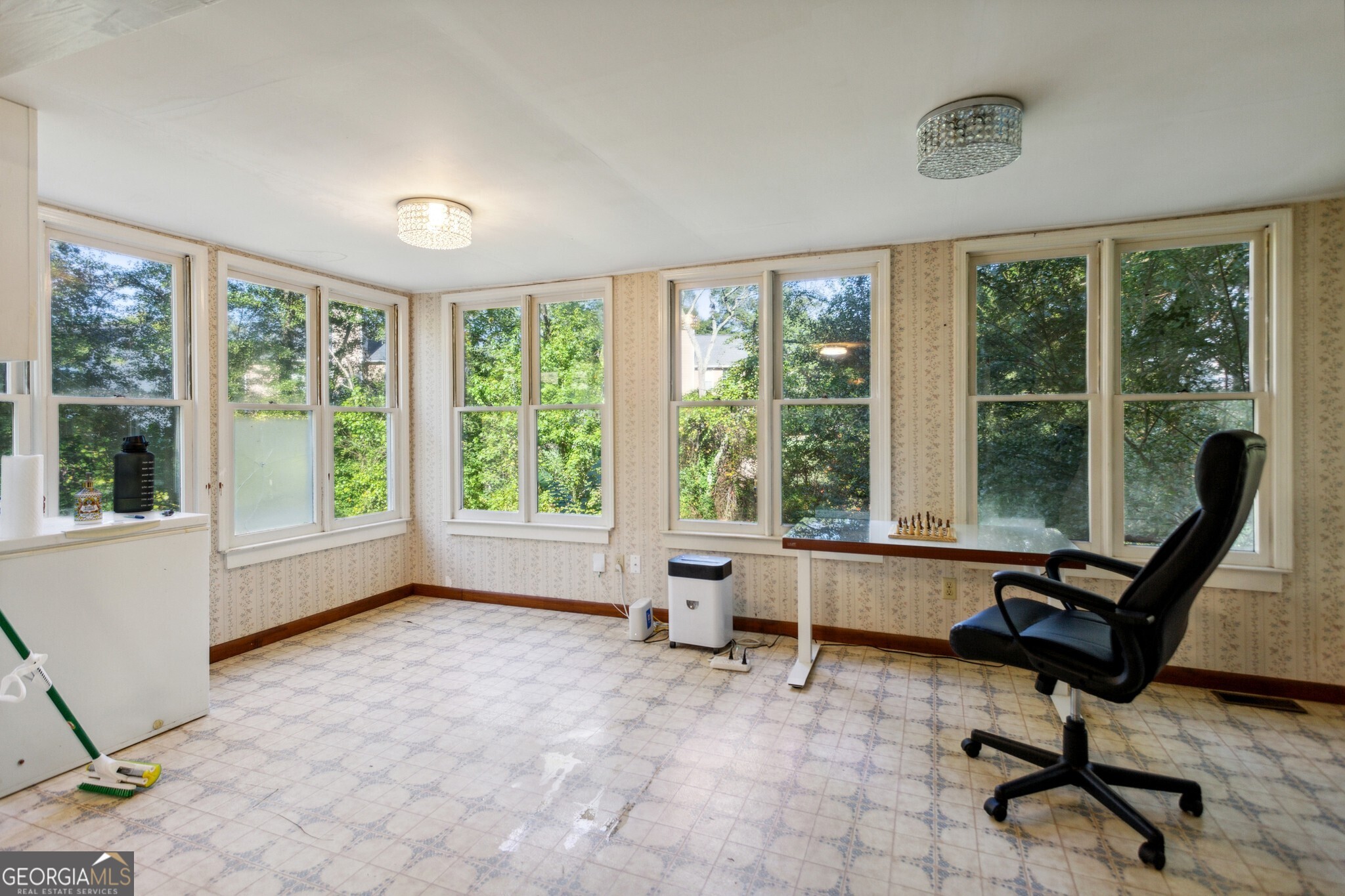 Ivy Manor - Residential