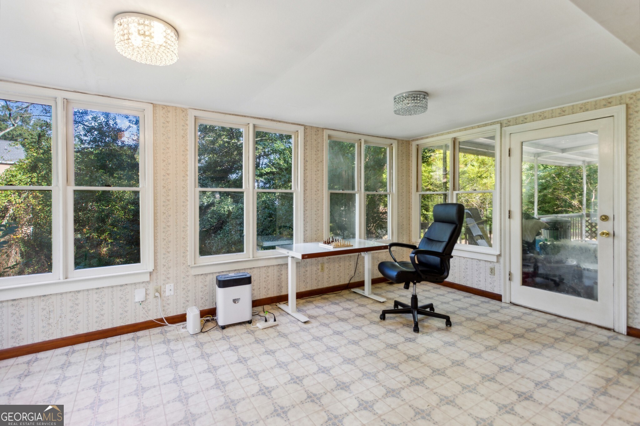 Ivy Manor - Residential