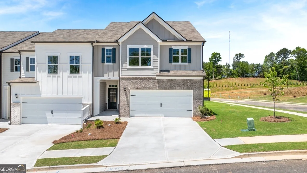 1825 Meadow Green Circle
