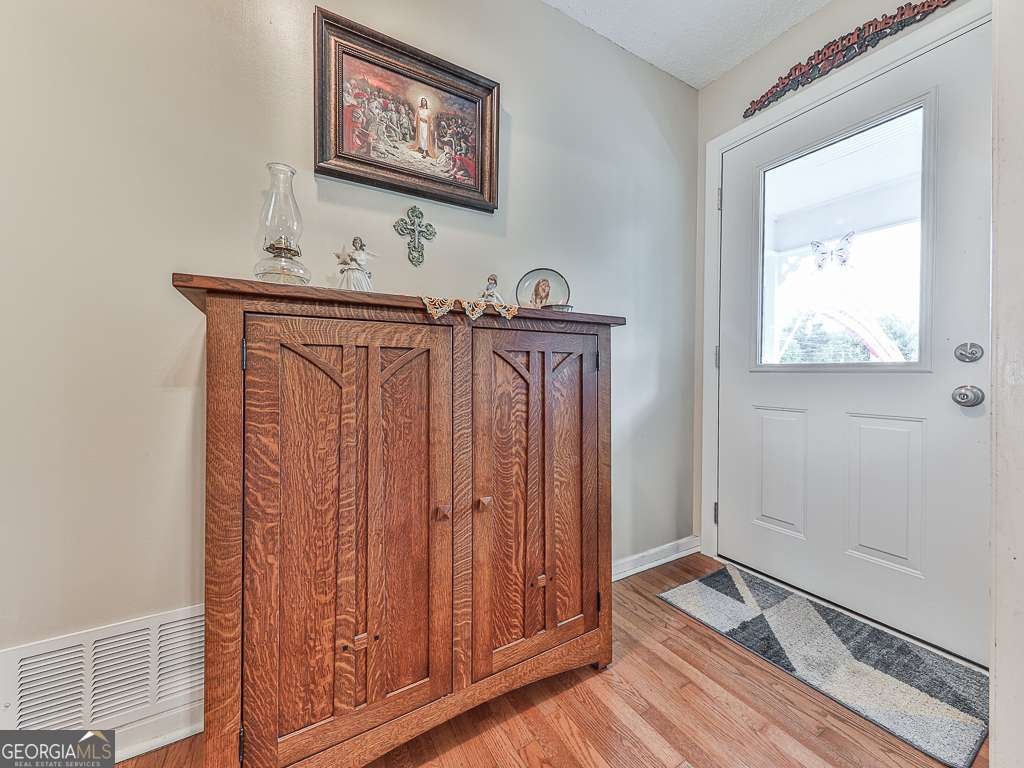 10 Southwood DR NW