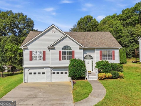 Photo of 104 Twin Oaks Drive, Calhoun, GA 30701 (MLS # 10845376)