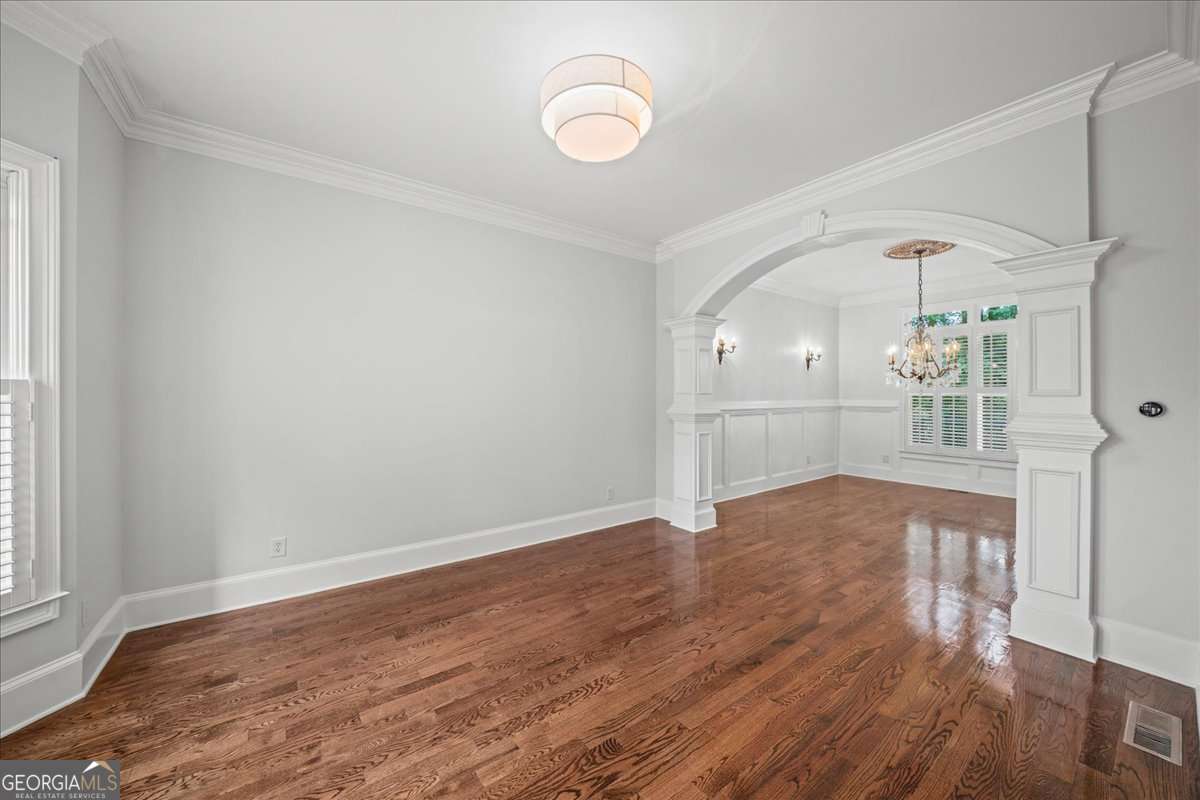 3594 N Druid Hills RD