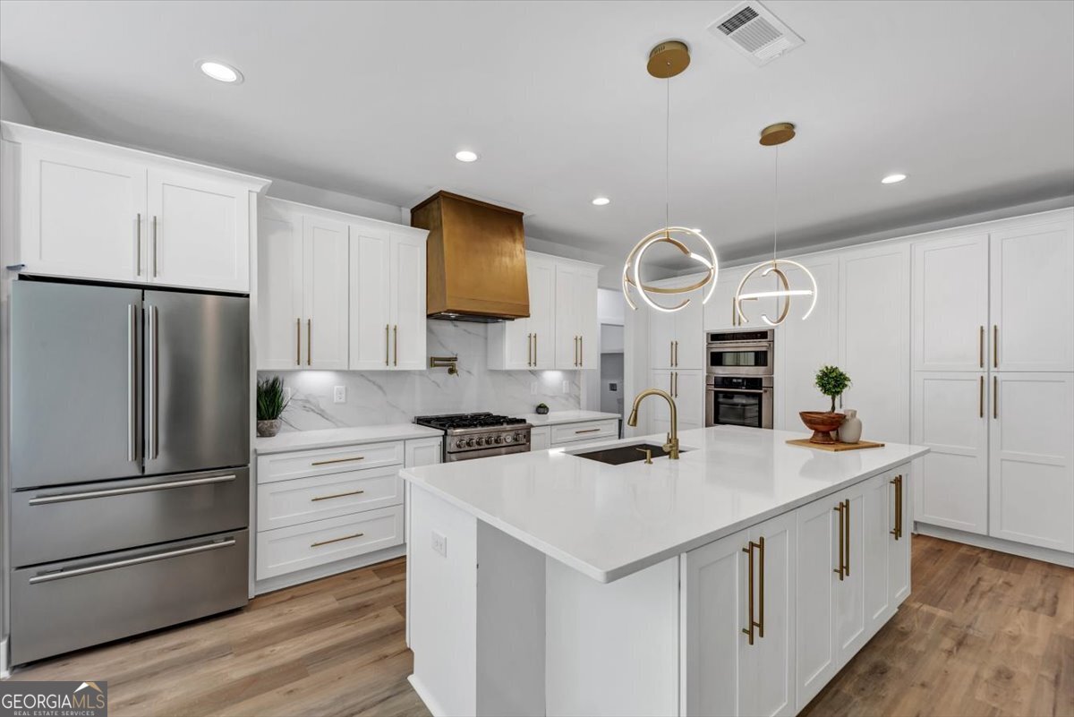 158 Rivers Edge DR