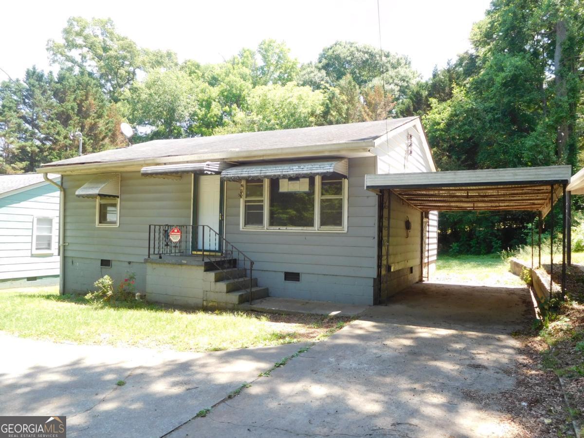 2803 Maple RD SE