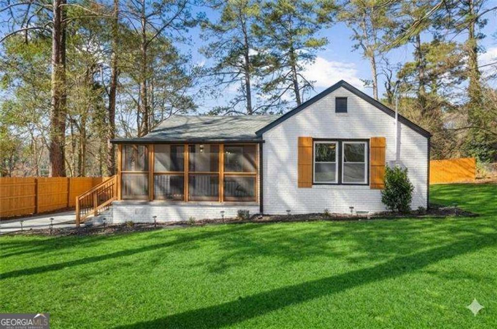 Photo of 2149 Stockbridge Drive SE, Atlanta, GA 30316 (MLS # 10739512)