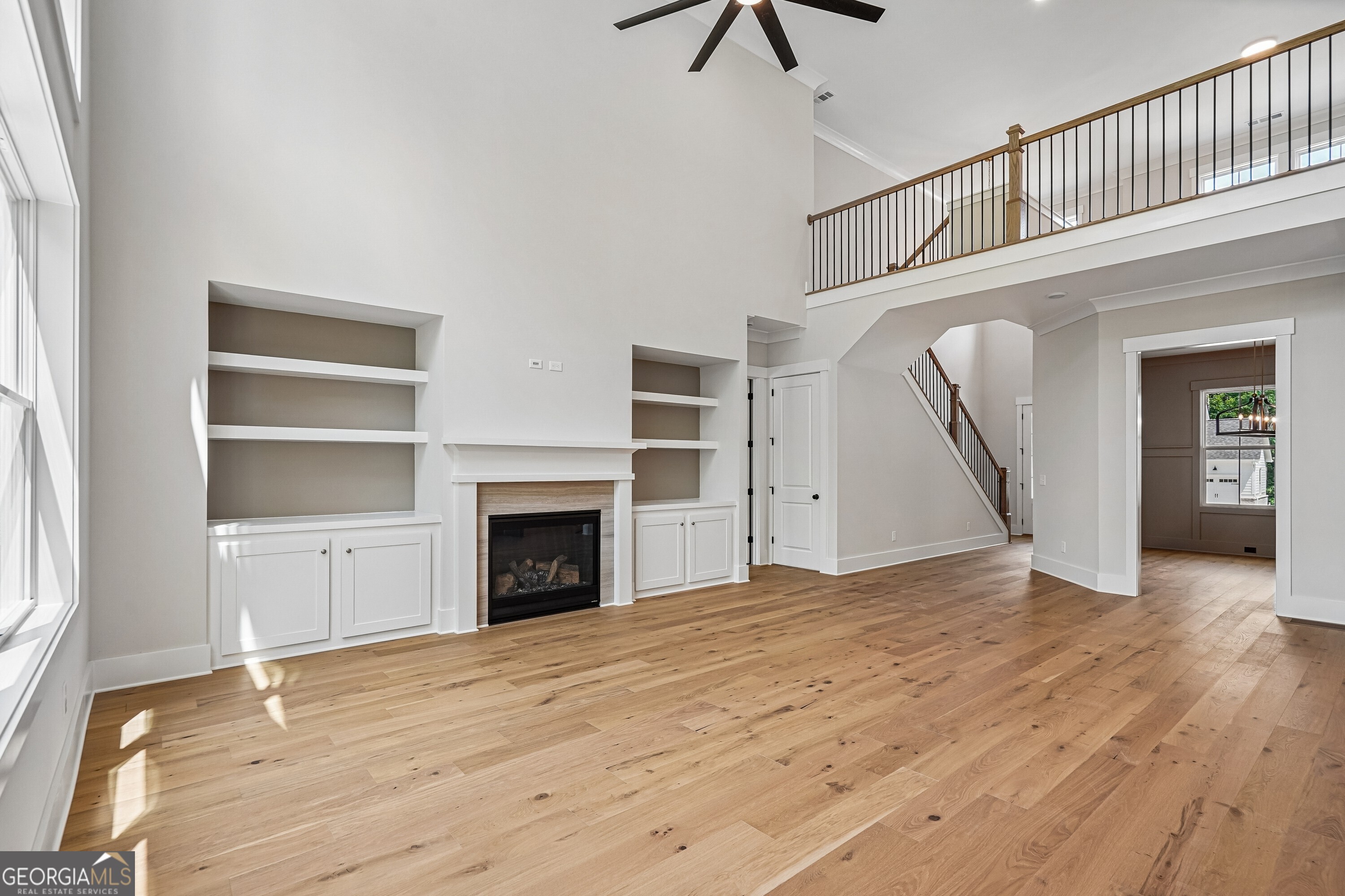 The Tamerack Plan, built by Peachtree Residential. Quick move-in! Welc – image 8
