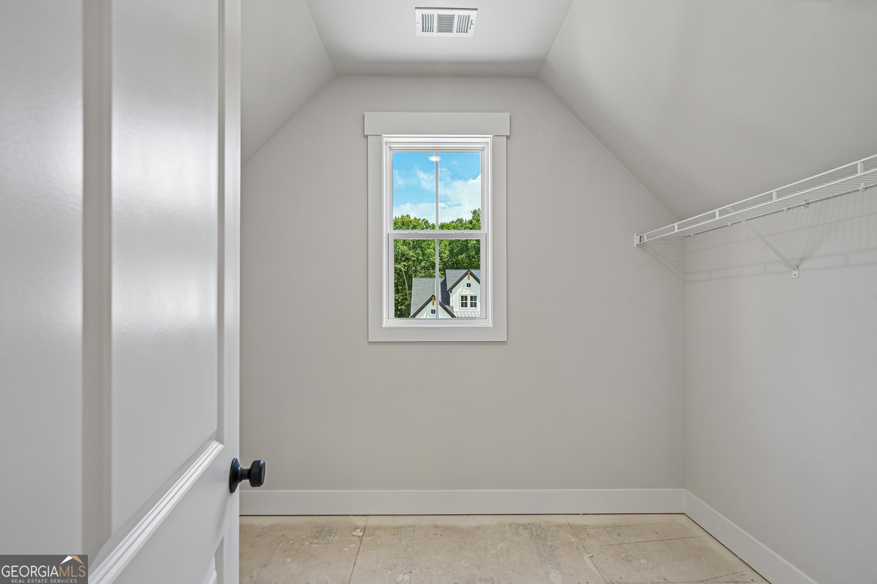 The Tamerack Plan, built by Peachtree Residential. Quick move-in! Welc – image 30