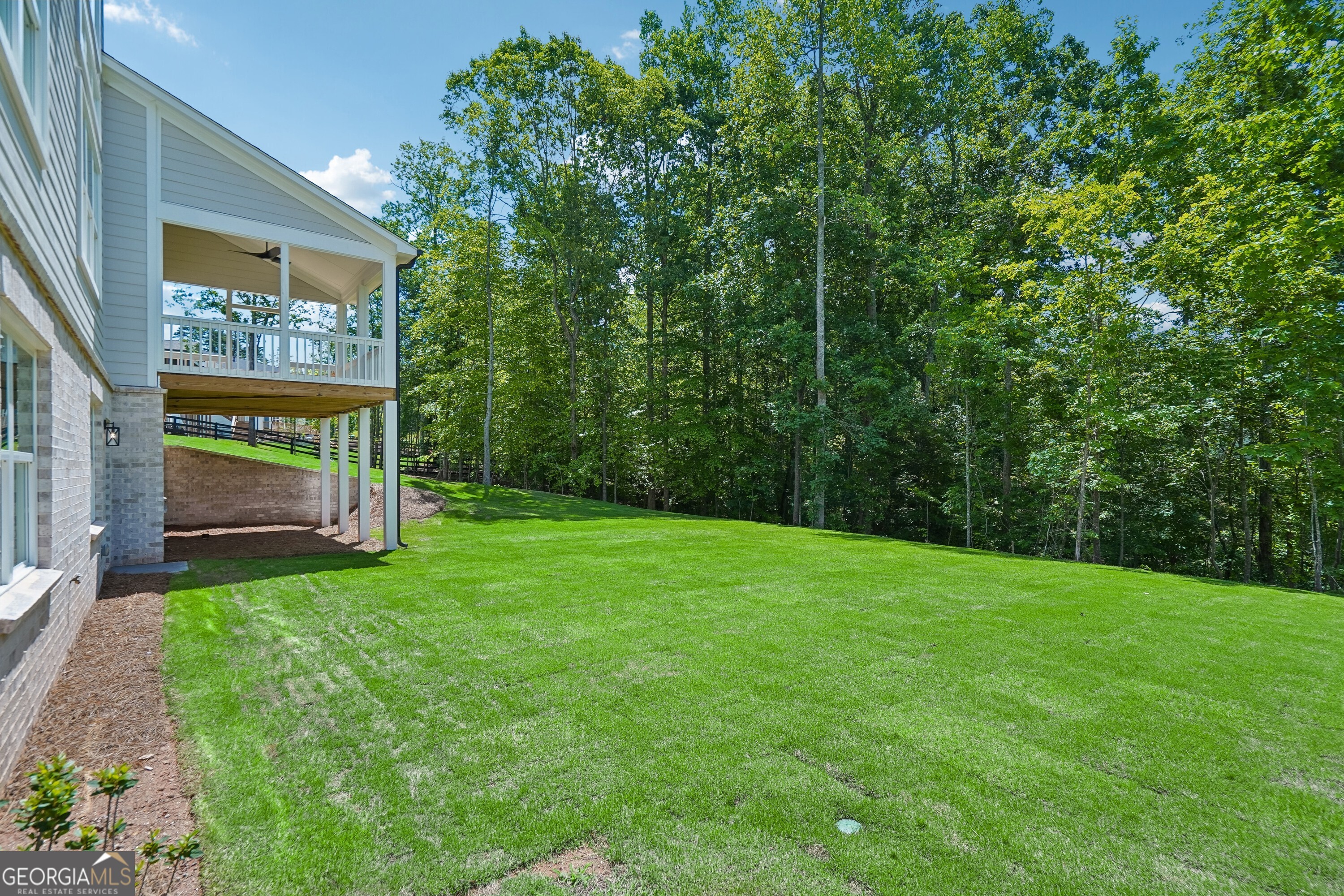 The Tamerack Plan, built by Peachtree Residential. Quick move-in! Welc – image 41