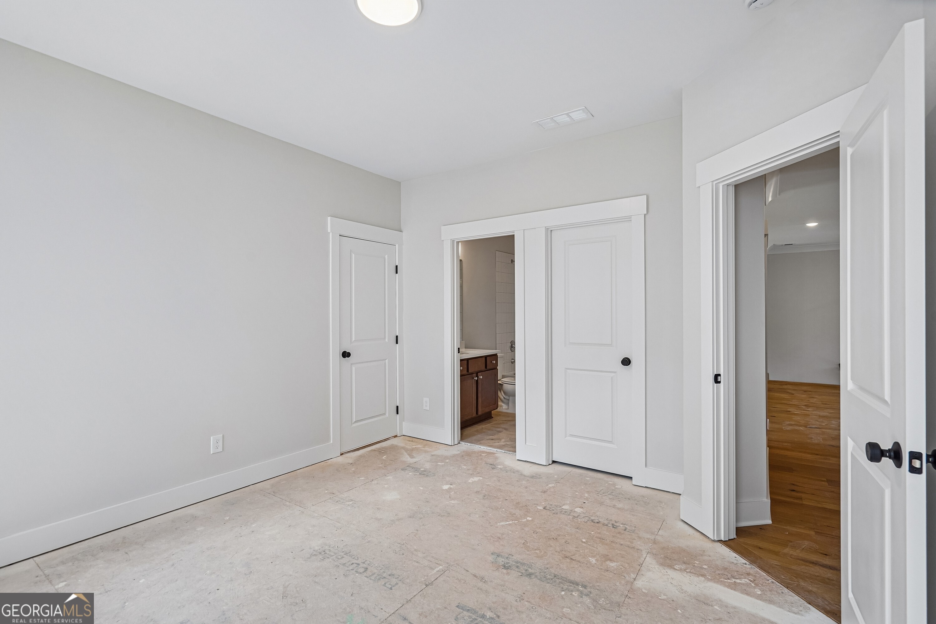 The Tamerack Plan, built by Peachtree Residential. Quick move-in! Welc – image 33