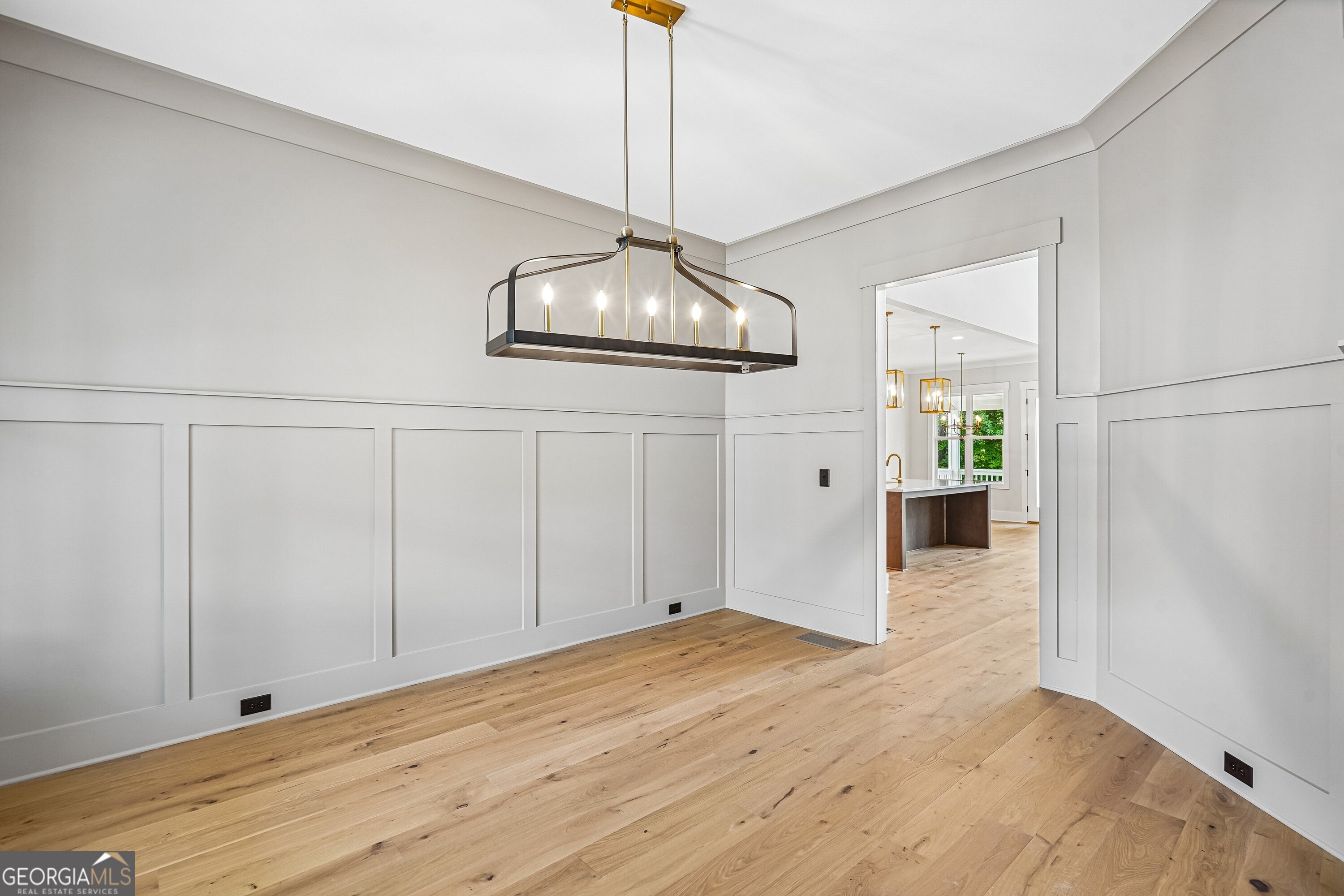 The Tamerack Plan, built by Peachtree Residential. Quick move-in! Welc – image 15