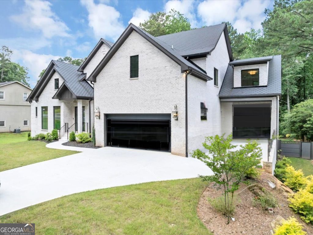 3562 Clubland DR