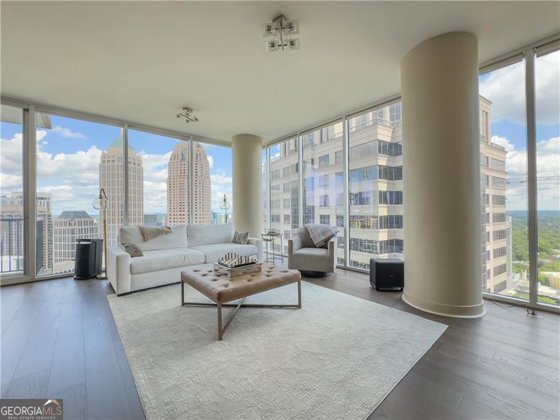 1080 NE PEACHTREE ST NE 2802
