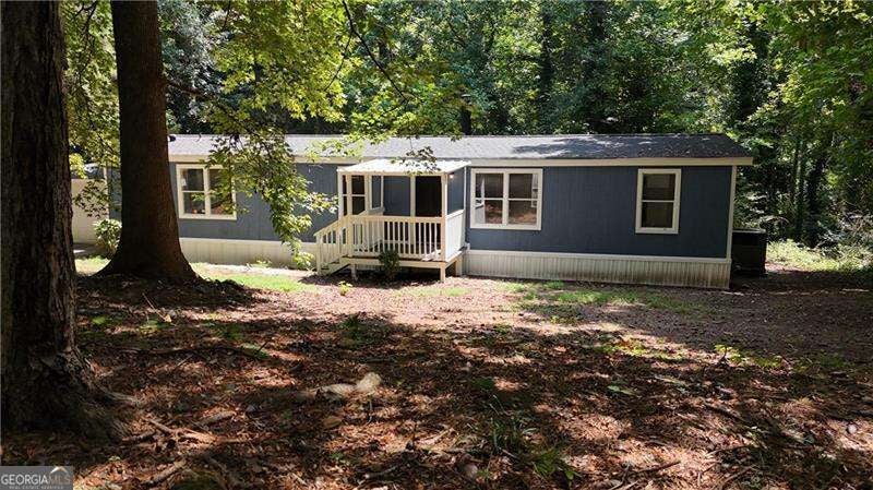 Photo of 5160 E Holiday Court SE, Acworth, GA 30102 (MLS # 10827303)