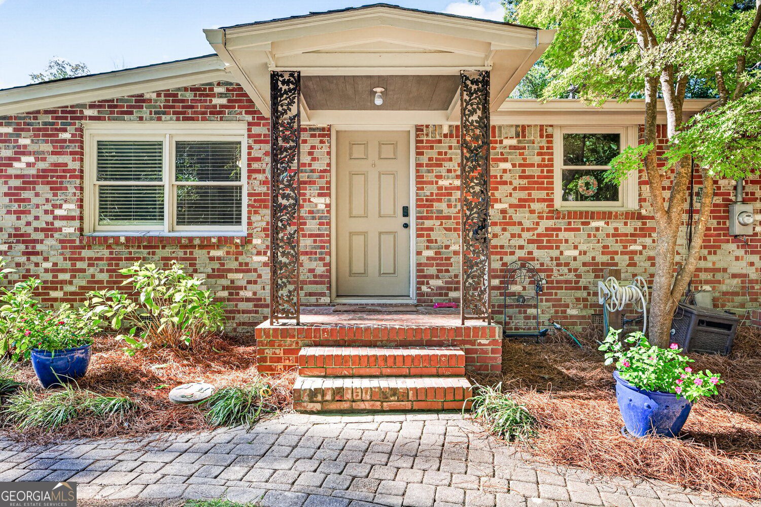 3076 Thompson Mill RD