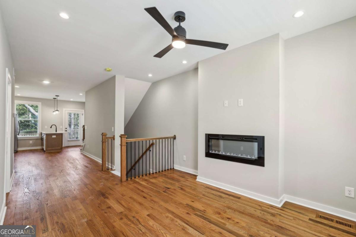 1095 Tucker AVE 503